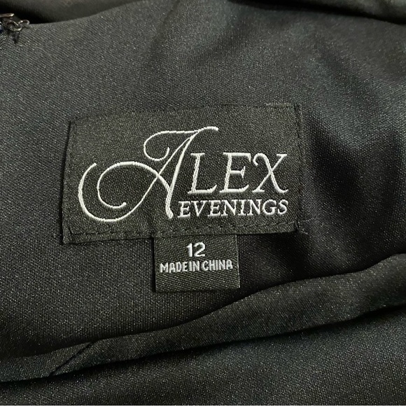 Alex Evenings Elegant Prom Dress Long sleeve Embellished Beaded Sequined - Picture 13 of 15